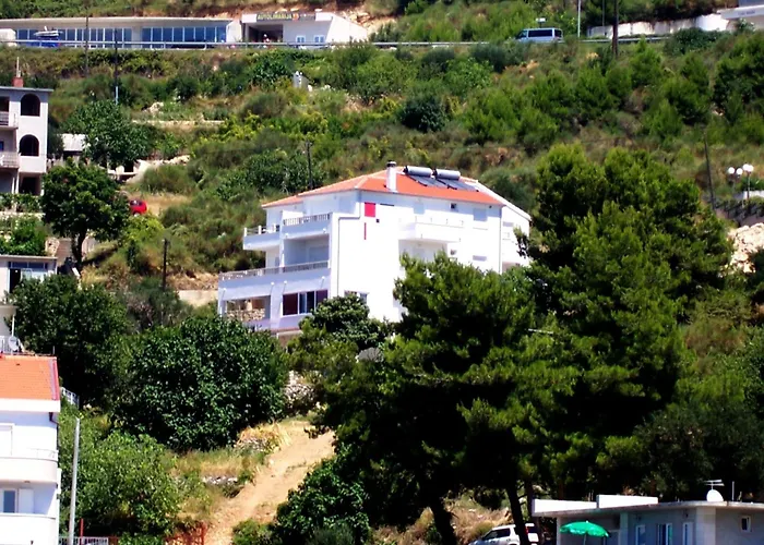 Perdijic Nemira * Omiš